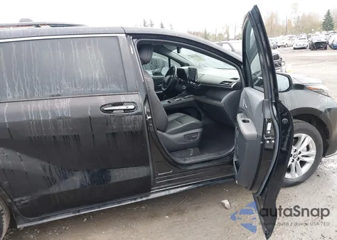 2022 Toyota Sienna Xle Woodland Edition z USA, uszkodzony, nr VIN 5TDASKFC0NS049280